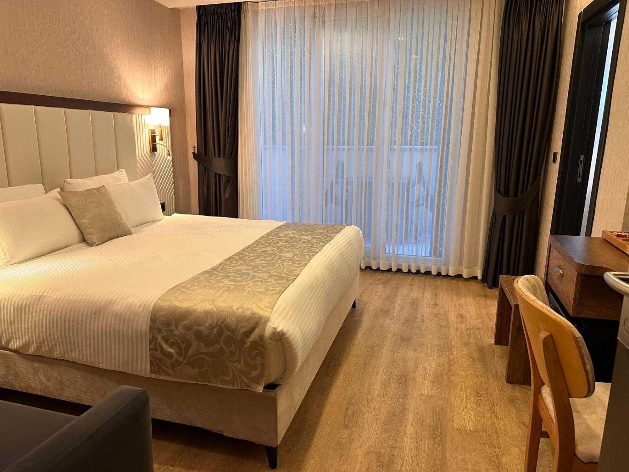Trademark Collection By Wyndham Operla Airport Hotels Arnavutkoy Exterior foto